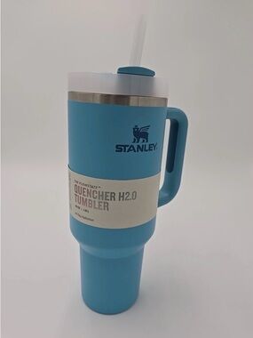 STANLEY THE QUENCHER H2.0 FLOWSTATE TUMBLER | 40 OZ  POOL BLUE